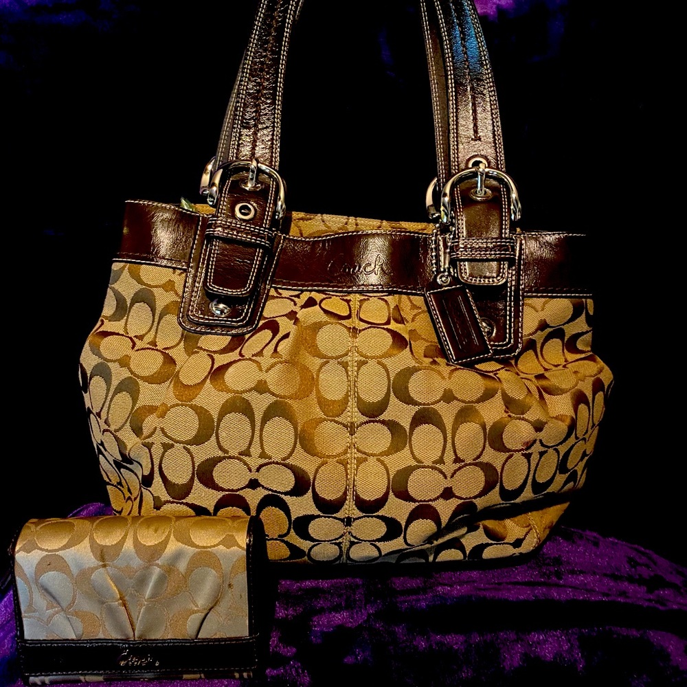 Coach handbag
